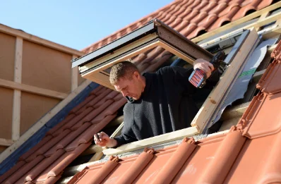 Pose de fenêtres de toit Velux à Fournaudin